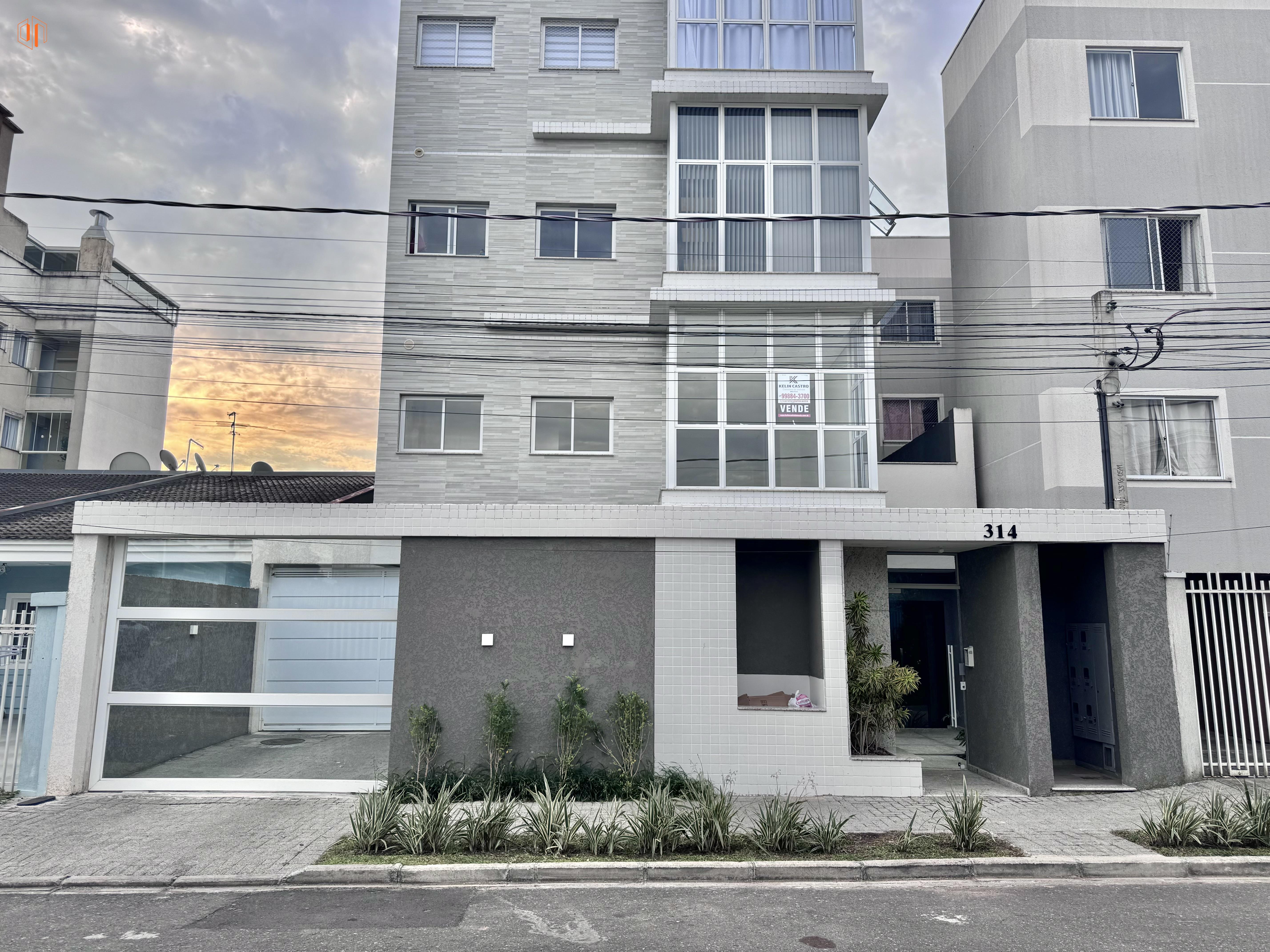 Apartamento para Venda em São José dos Pinhais / PR no bairro Aristocrata